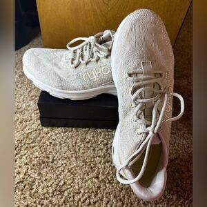 Ryka Women's Knit Walking Shoes in Light Beige